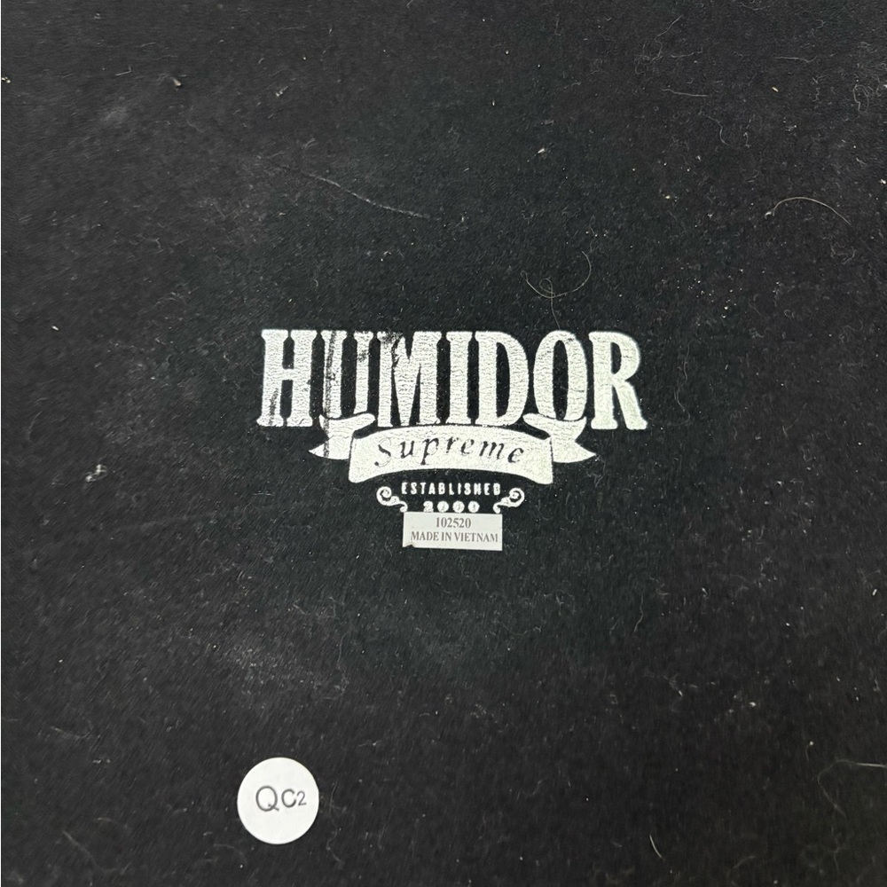 Humidor supreme Mahogany Supreme wood box with glass top, 50 cigar capacity - Picture 4 of 5